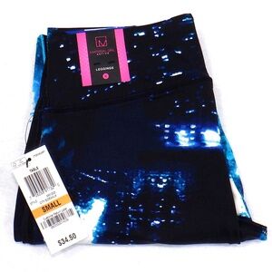 MATERIAL GIRL Active Leggings "City Sidewalk" NWT